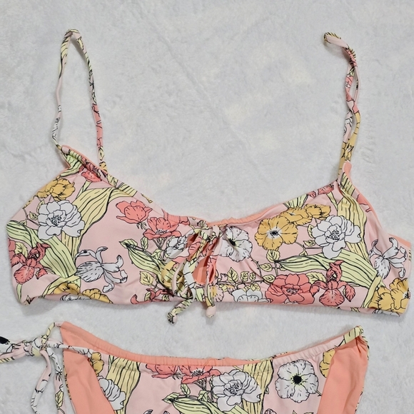 Dippin' Daisy's Bikini Set ✦ Vintage Bloom Floral Bandeau ✦ Eco Cheeky Bottoms L - Picture 6 of 12
